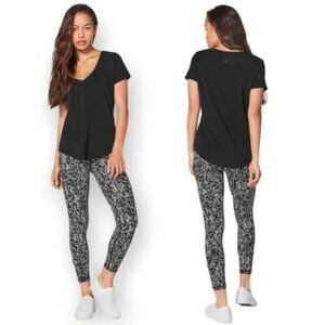 Lululemon Love Tee V-Black Size 8 V-Neck Pima Cotton Layering On the Move Round